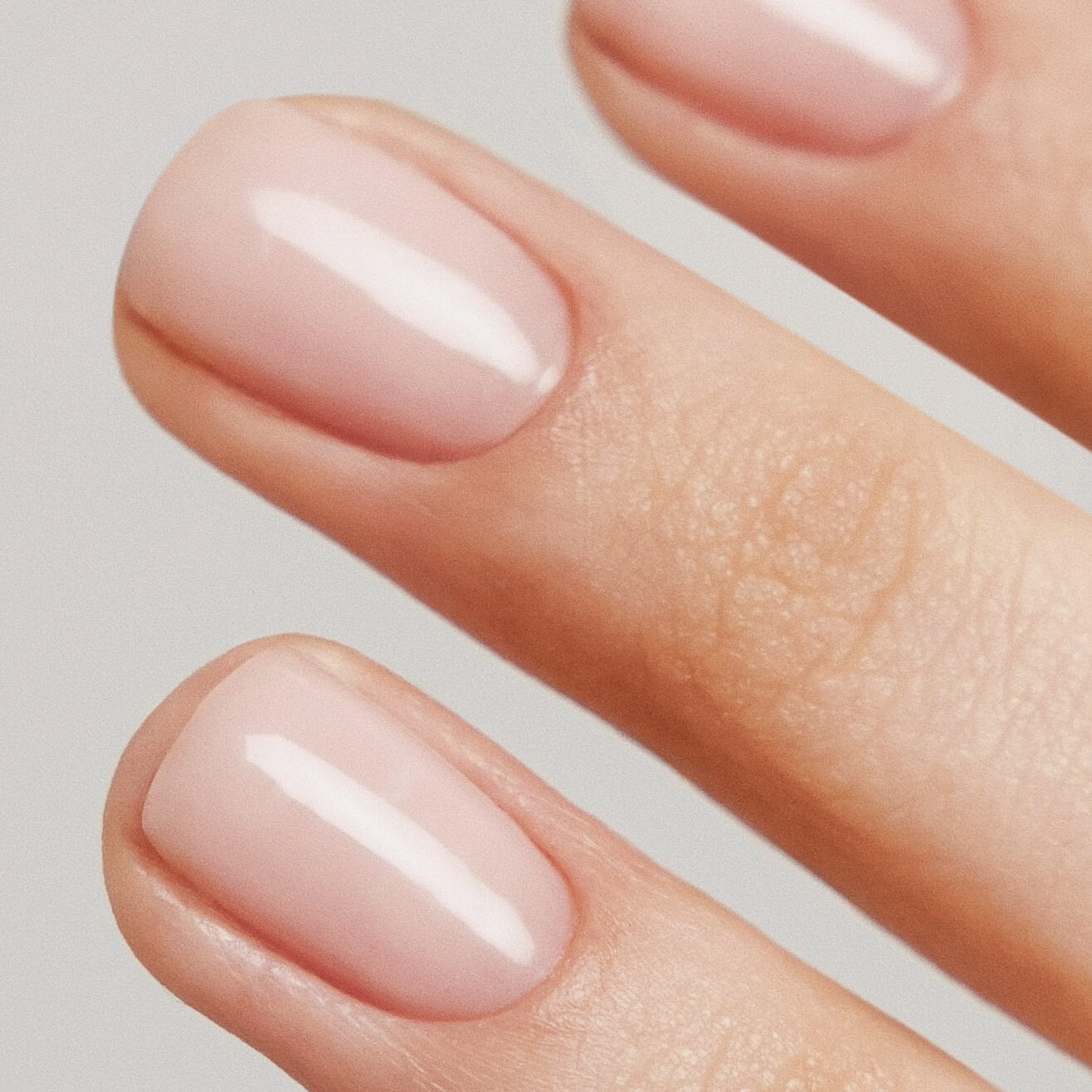 Які переваги запропонують професійні курси нарощування нігтів